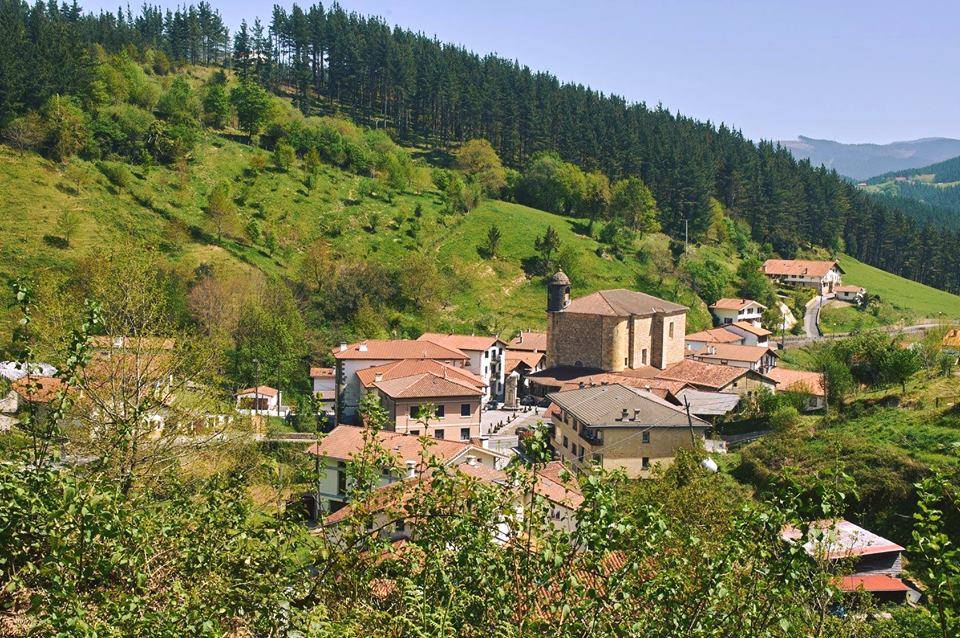 VISTAS DEL PUEBLO DESDE EL MONTE