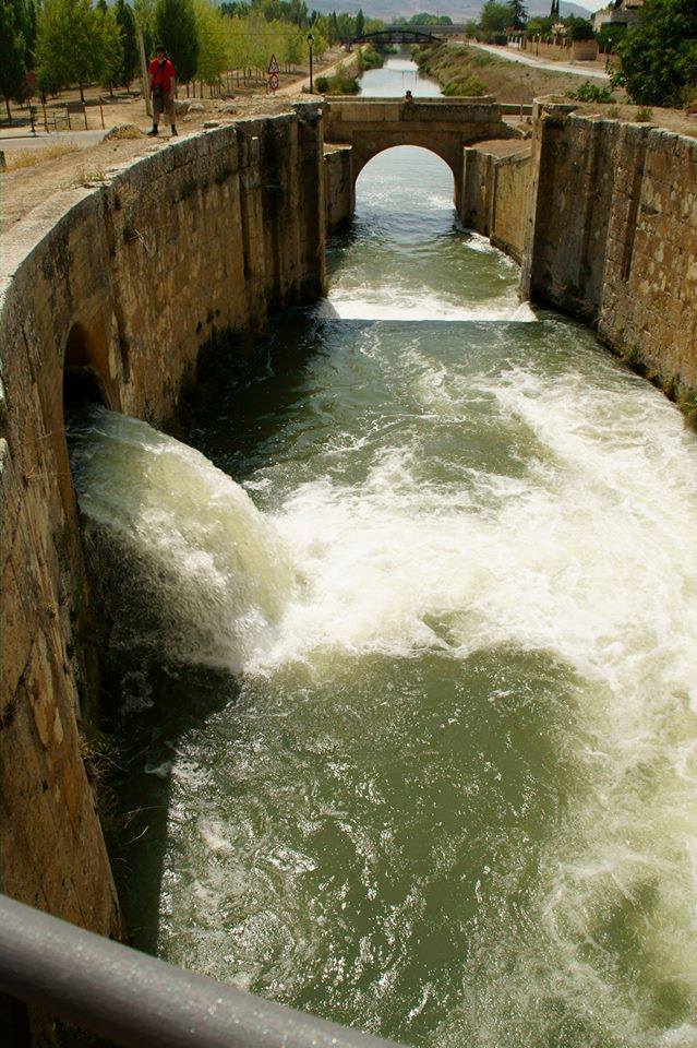 ESCLUSA 29 EN GRIJOTA