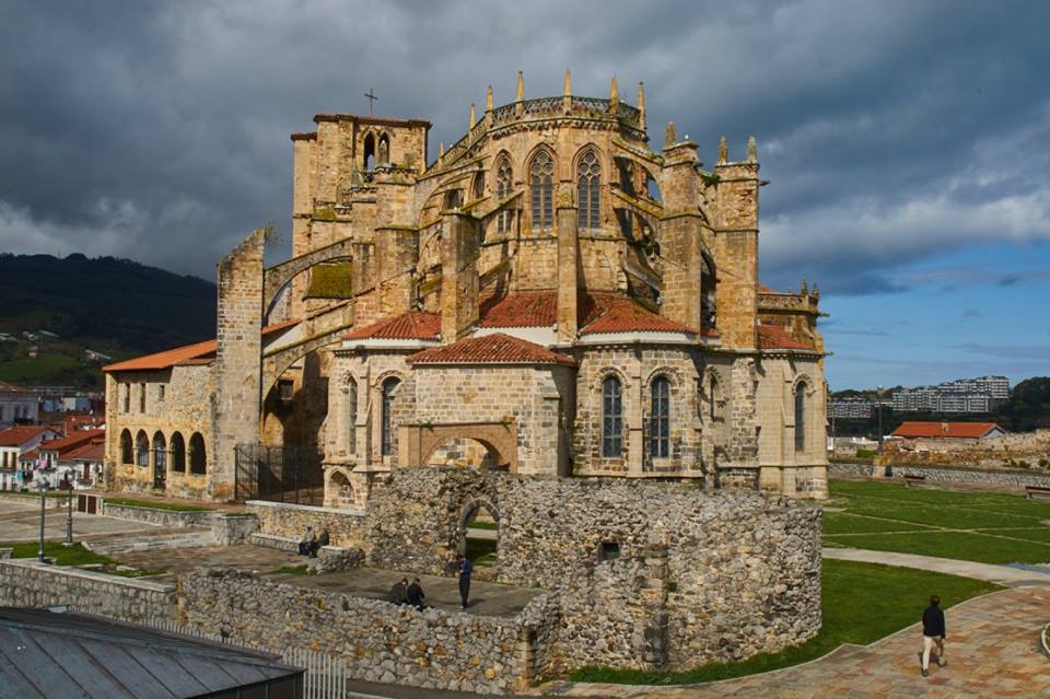 IGLESIA QUE NO CATEDRAL