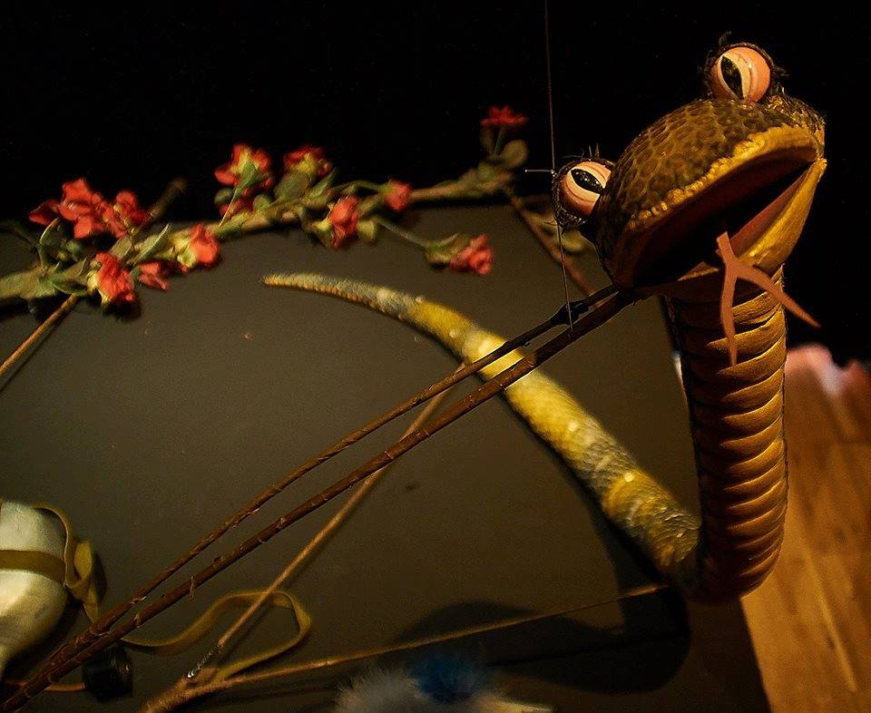 CULEBRA DE LA OBRA LA HORMIGA Y LA CIGARRA