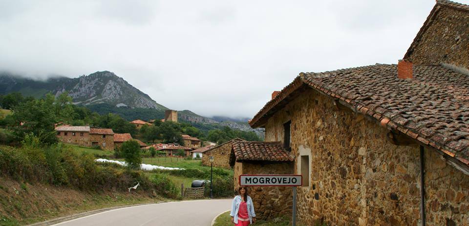 ENTRADA AL PUEBLO DE MOGROVEJO