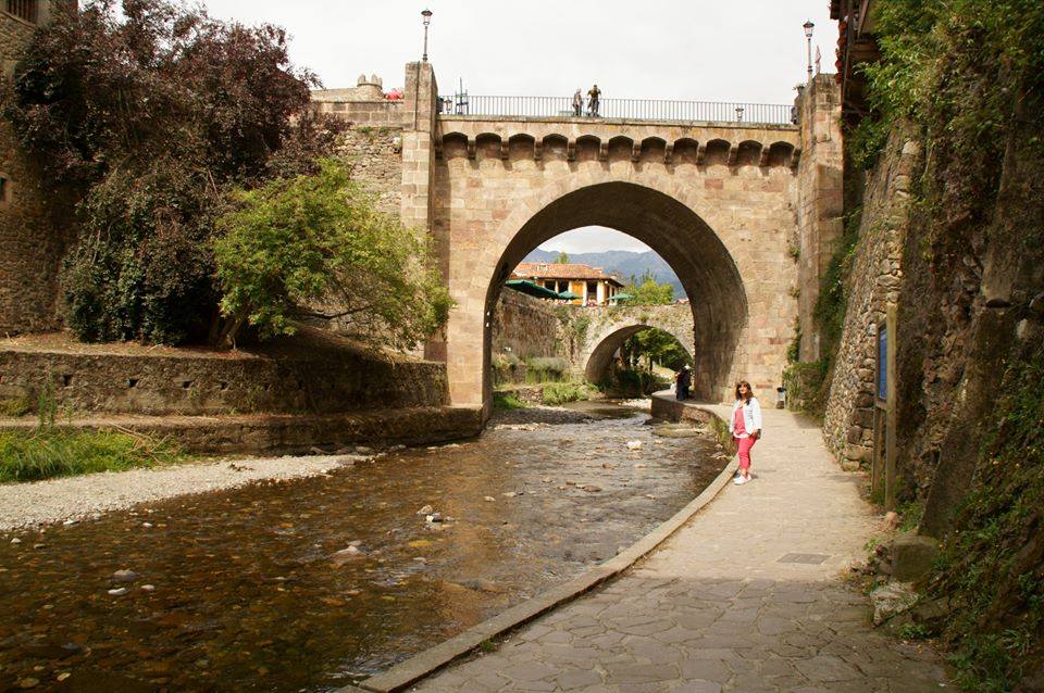 PASEANDO POR EL RÍO