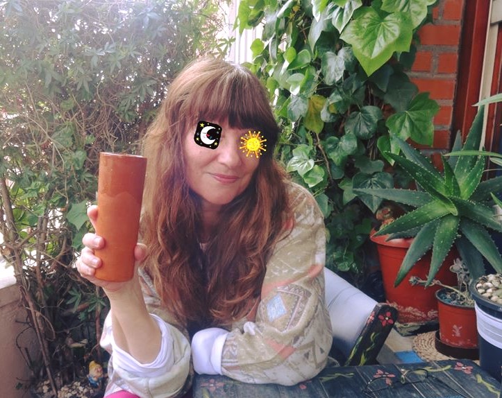 EL AMOR EN LA DISTANCIA DEL SOL Y LA LUNA - 19 de mayo  2020