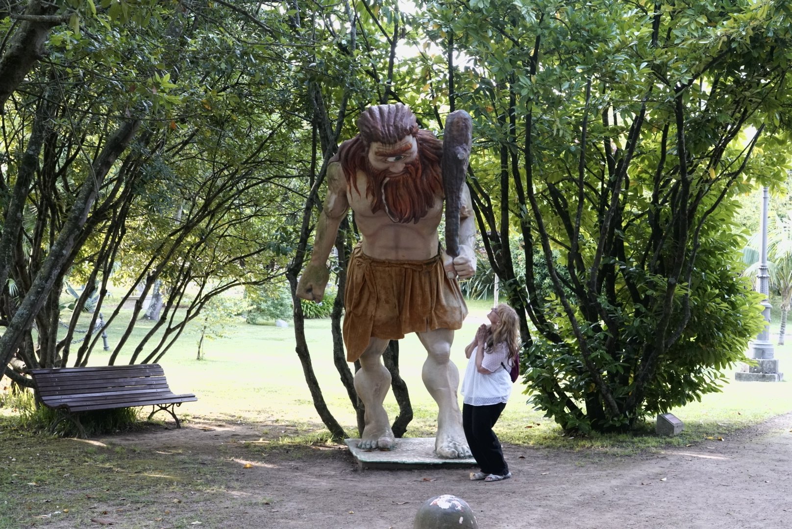 VOX, EL PARTIDO DE LOS OJANCANOS CON UNA BOCA GRANDE Y UN SOLO OJO CENTRAL  17 de julio de 2023